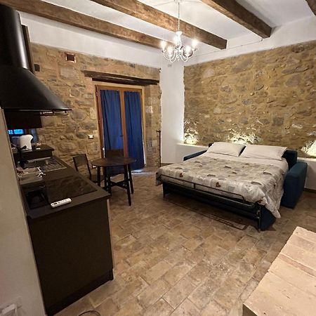Borgo Di Mezzo Lejlighed Castelnuovo dellʼAbate Eksteriør billede